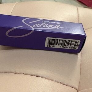 MAC Selena Glaze Lipstick - Amor Prohibido - New sealed